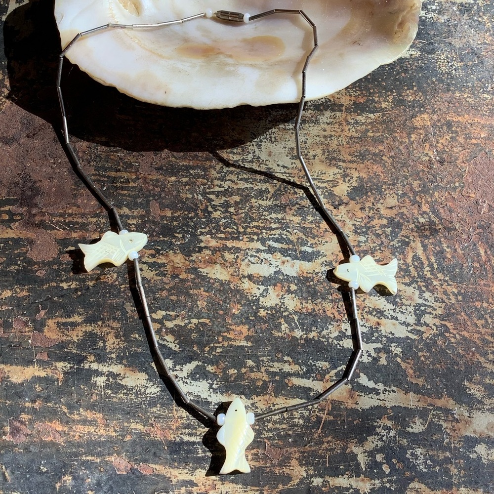 Vintage Liquid Silver and Mother of Pearl Zuni Carved Fetish Fish Necklace